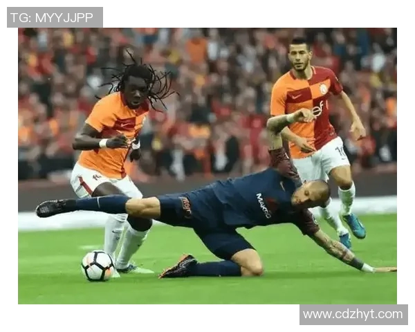 尤文图斯与曼联欧冠杯对决精彩回顾与战术分析